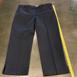 Milly Black capri pants size 4 w/ 30” L.